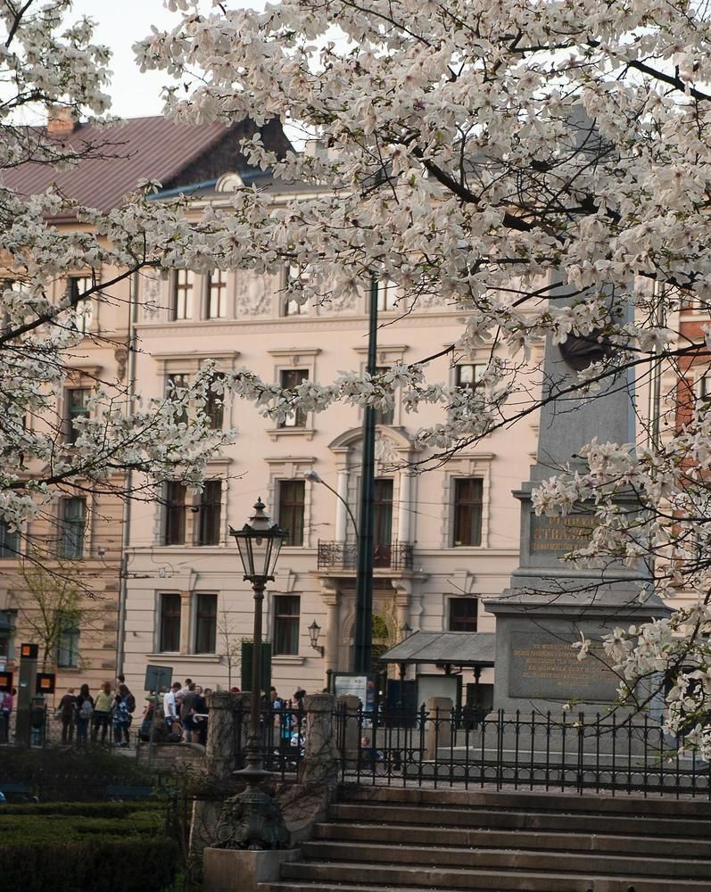 Aparthotel Basztowa Krakow Bagian luar foto